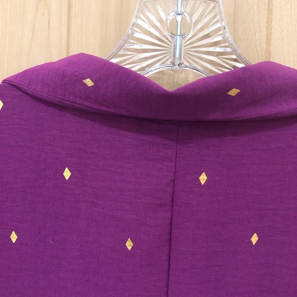 Alex & Parker Women’s Flowy Button Front Swing Top 1XL Purple Gold Accents NWT - Picture 8 of 12